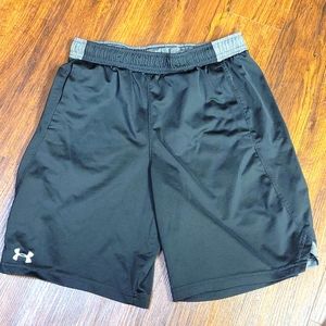 Under Armor youth xl shorts